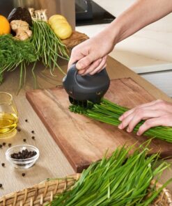 Alternative view of Zyliss Fastcut Herb Tool